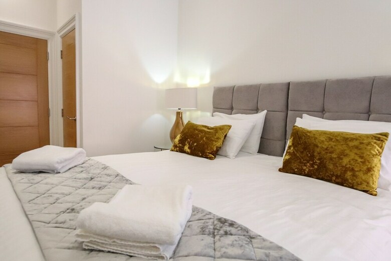 Hanover House Apartments