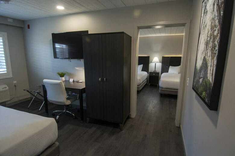 Americana Modern Hotel