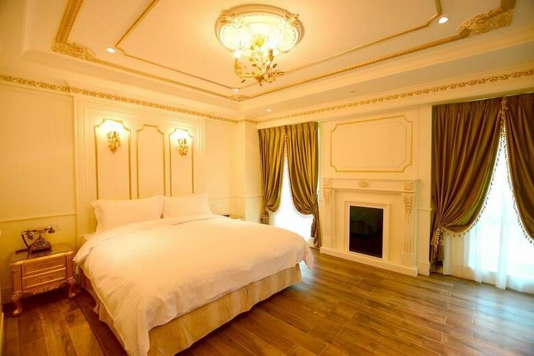 Sun Moon Lake Queen Castle Hotel