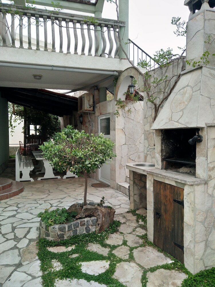 Majero Apartments