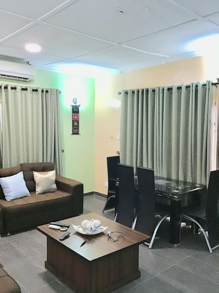 Gees Shortlets Apartments