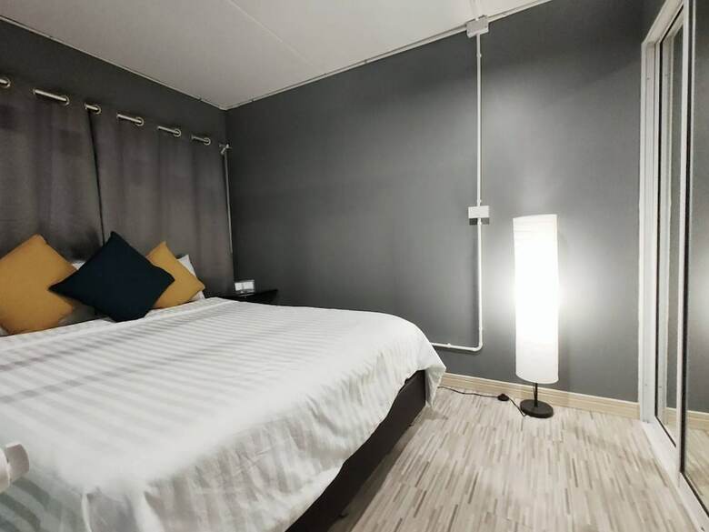 Hotel Bangkok Impact Popular Comdominium