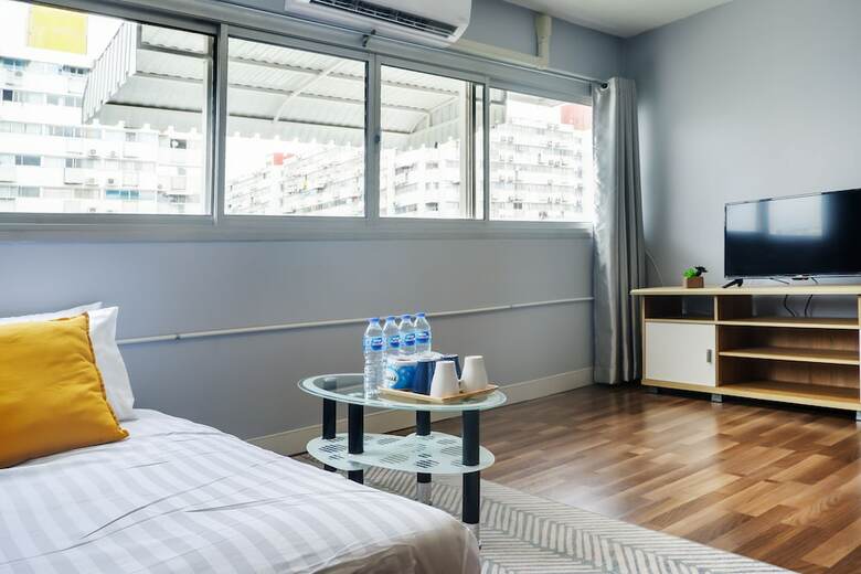 Hotel Bangkok Impact Popular Comdominium