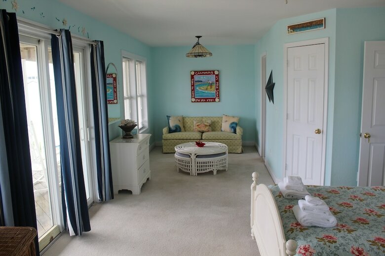 Sandbar Bed & Breakfast