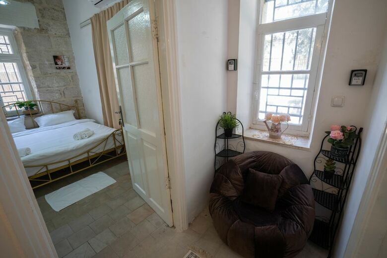 Hotel Jerusalem Home
