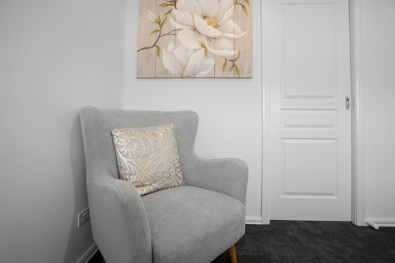 Aujoy 3 Bed Townhouse Burwood 3