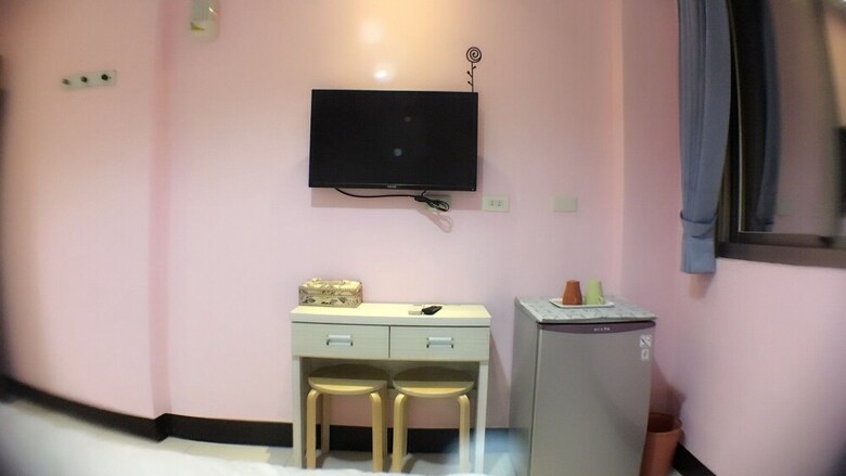 H Fun Hotel