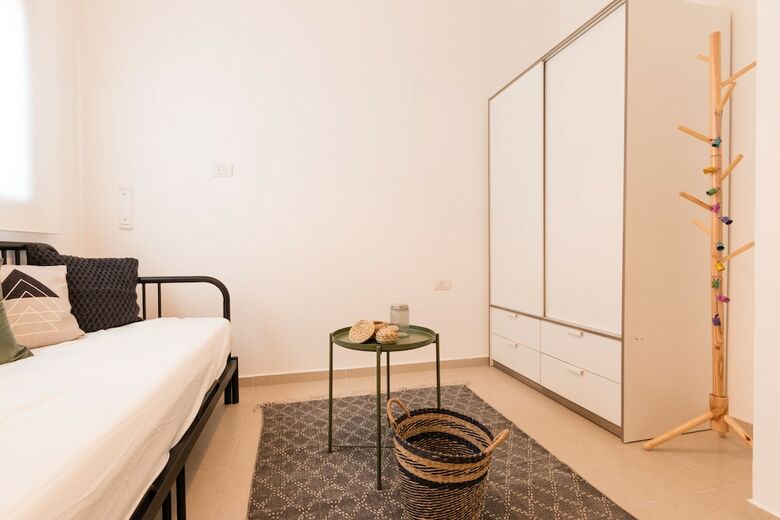 Apartamento Artsy Modern Bright Apt In Bat Yam