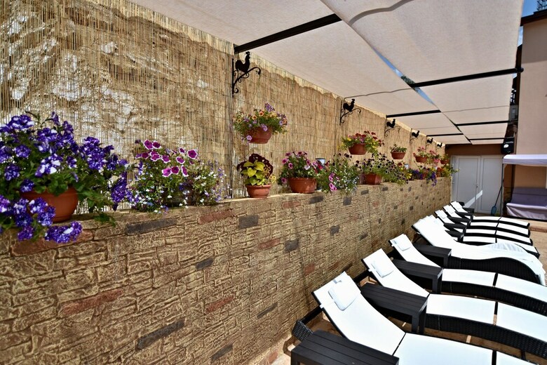 Hotel Zarevata Guest House