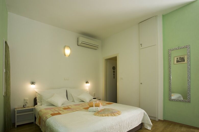 Hotel Central Old Town Rooms