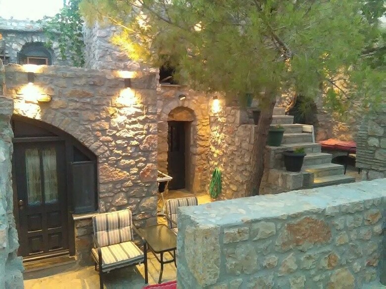 Aparthotel Spitakia Cottages