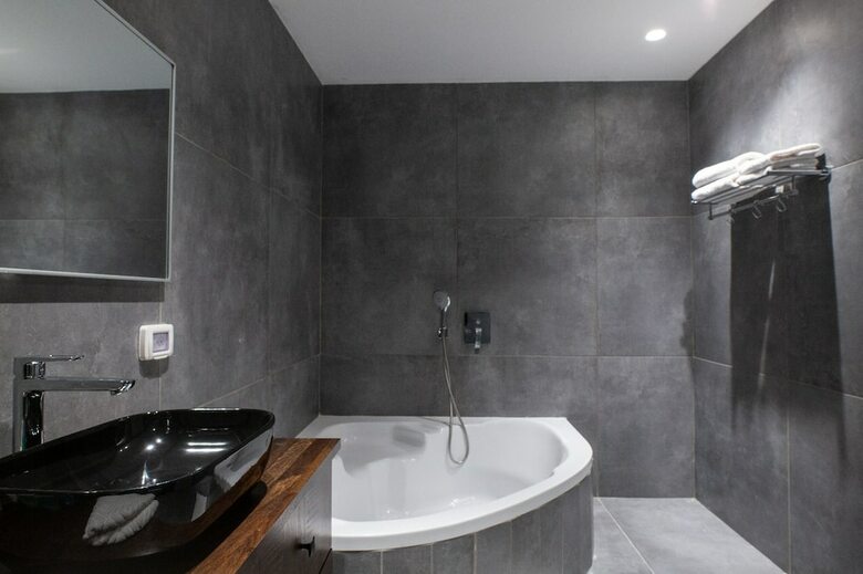Villa Alma Suites