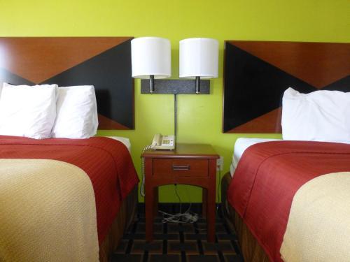 Posada Coach Inn - Summerville