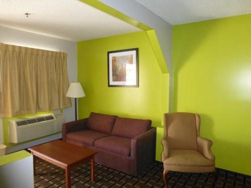 Posada Coach Inn - Summerville