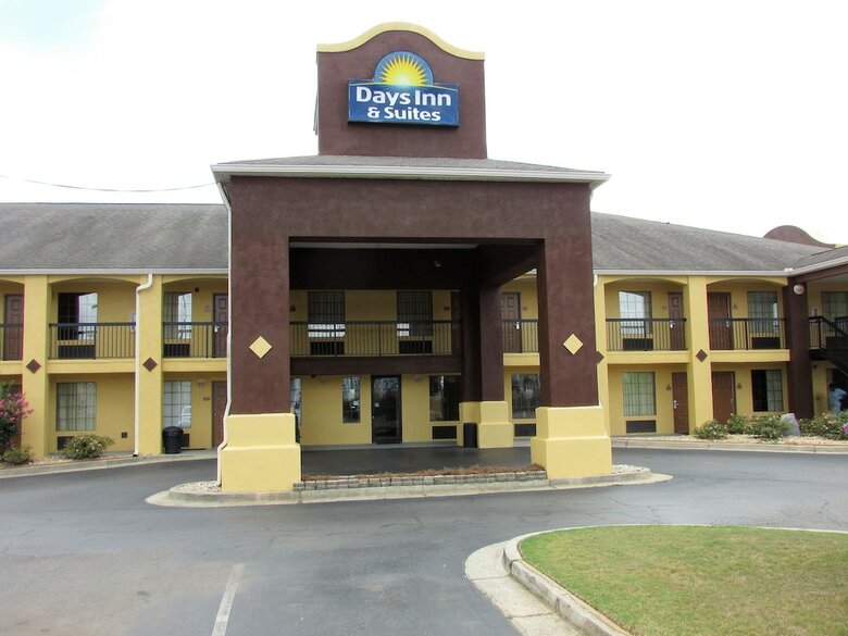 Hotel Days Inn And Suites Fort Valley