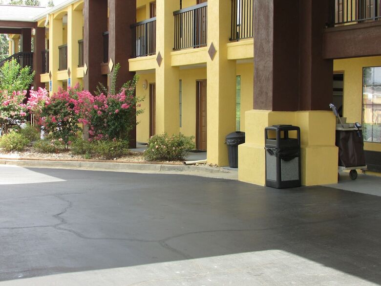 Hotel Days Inn And Suites Fort Valley