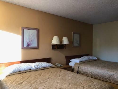 Hotel Americas Best Inn - Savannah