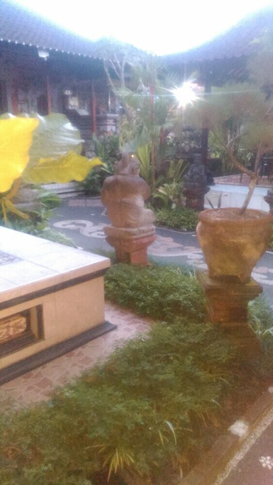 Bed & Breakfast Dewi Antara Homestay