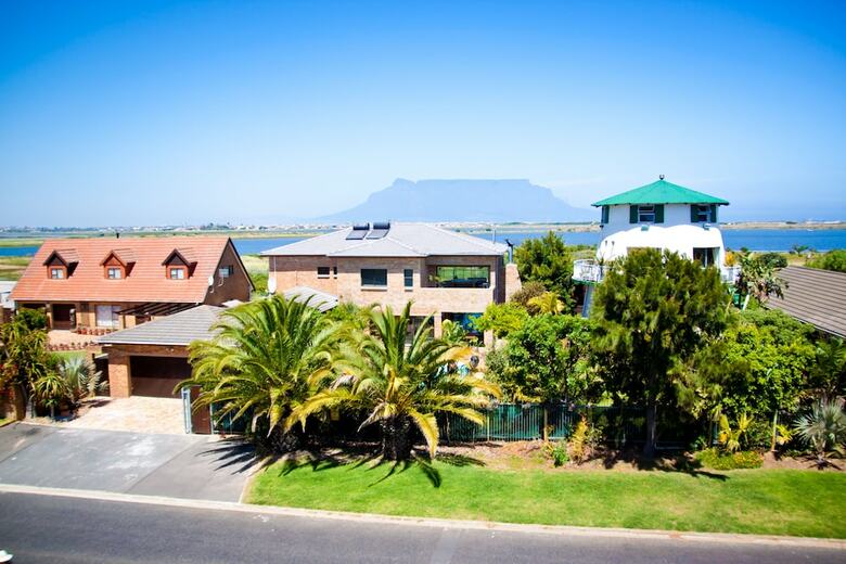 Hotel Cape Oasis Guesthouse