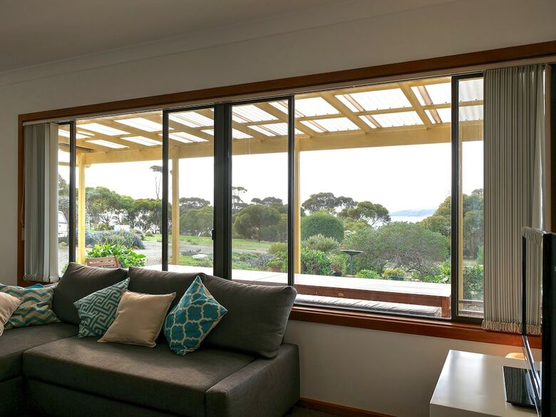 Emu Bay Holiday Homes