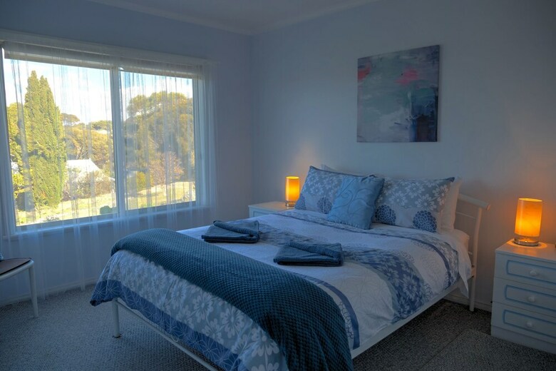 Emu Bay Holiday Homes
