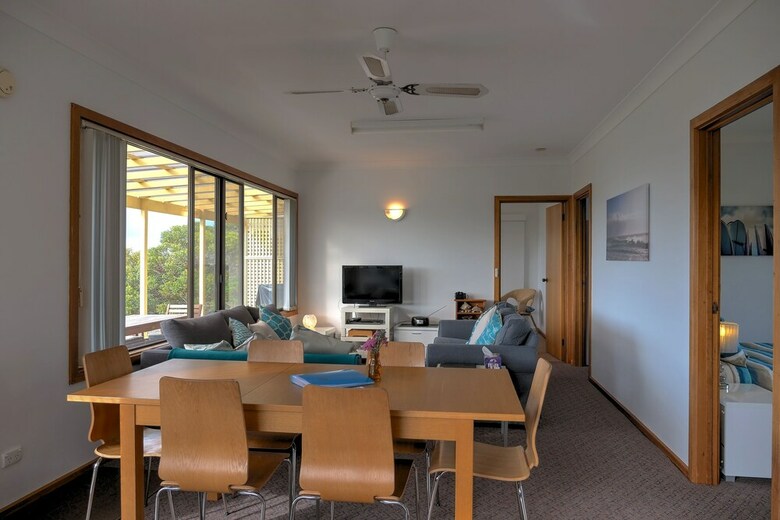 Emu Bay Holiday Homes