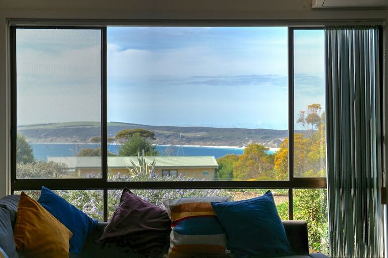 Emu Bay Holiday Homes