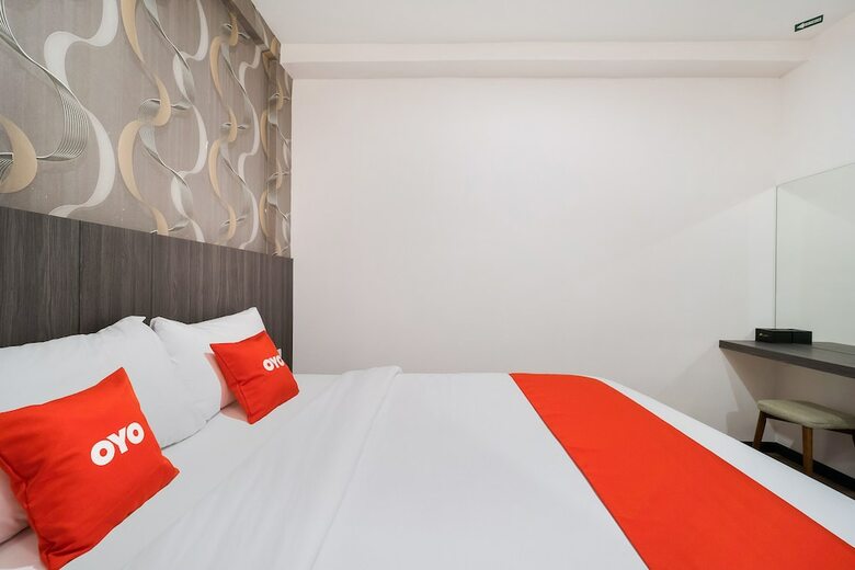 Oyo 89386 Stay 365 Hotel