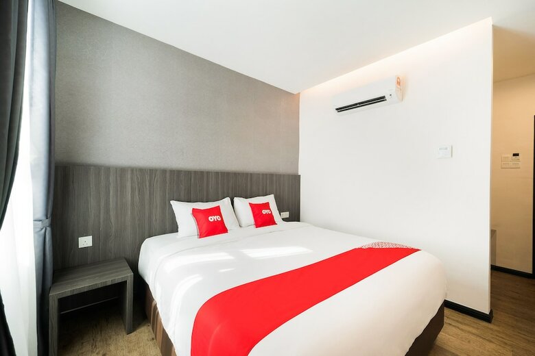 Oyo 89386 Stay 365 Hotel