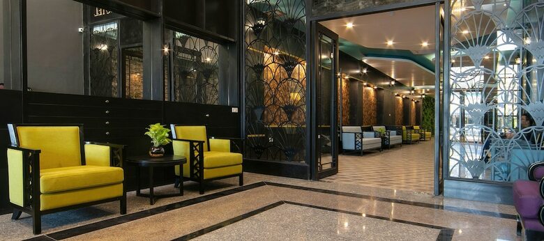 Azalea Parkview Hotel