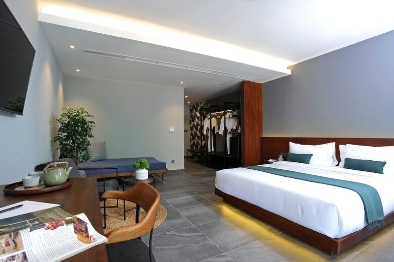Baitong Hotel & Resort