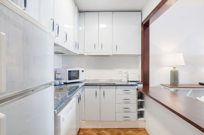 Mayoral Beach Centre Apartment 1 Bedroom