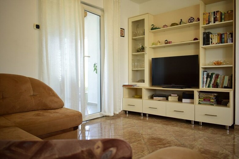 Apartment Lucy