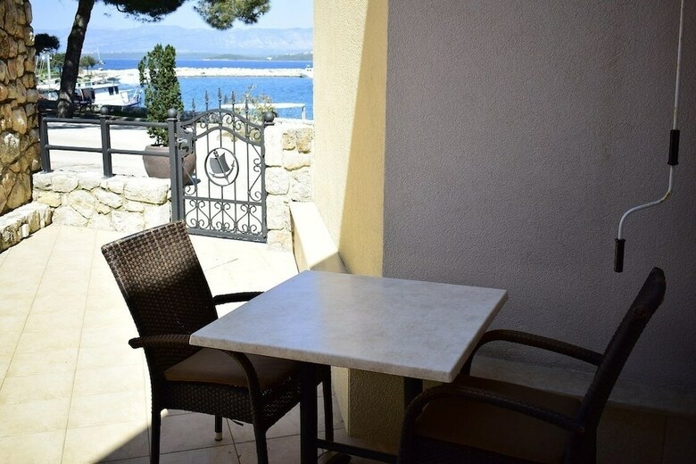 Apartments Anchor And Sidro - Adults Only