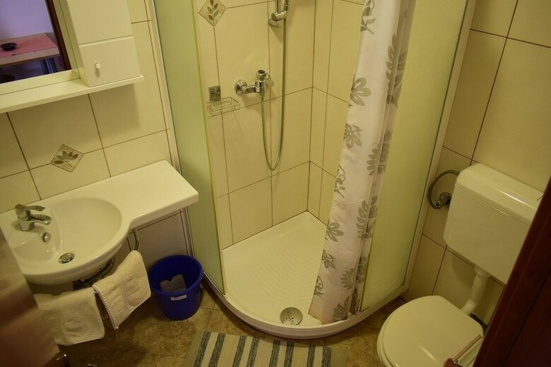 Apartments Anchor And Sidro - Adults Only