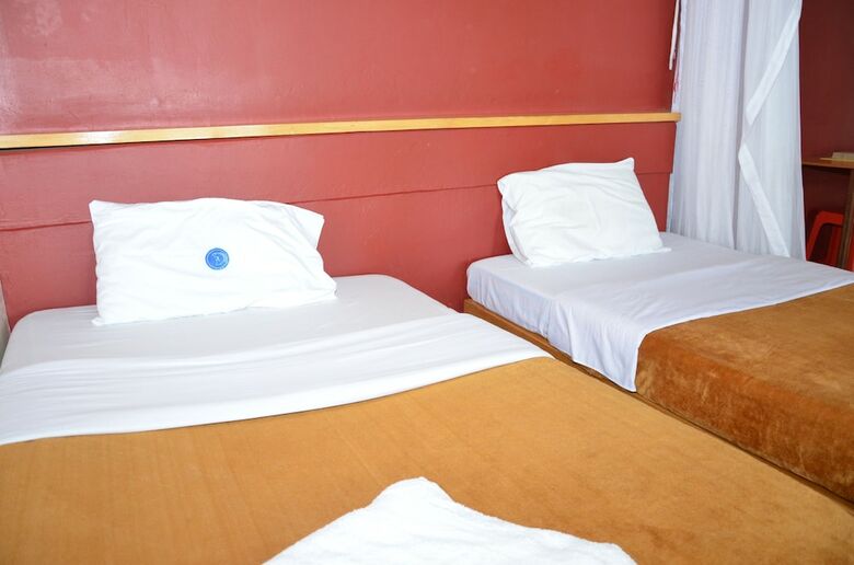 Hostal Ssese Islands Beach Hotel - Hostel