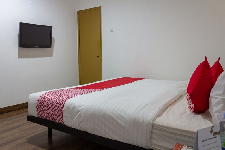 Hotel Oyo 366 Thamadhiro Residence