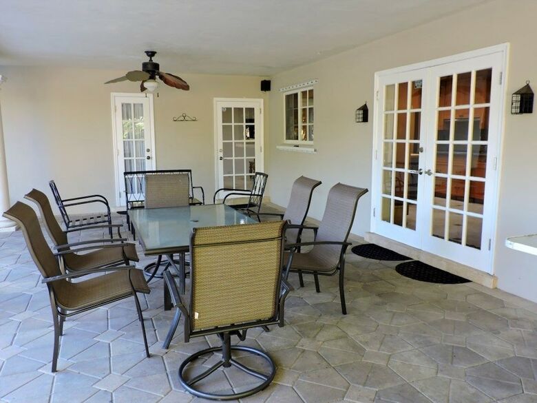 Casa Serena 5/3 For 10 Guests Heated Pool & Jacuzzi