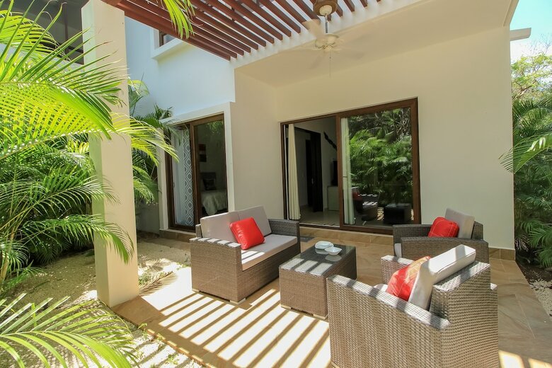 Family 2 Br Condo With Terrace Within Golf Course