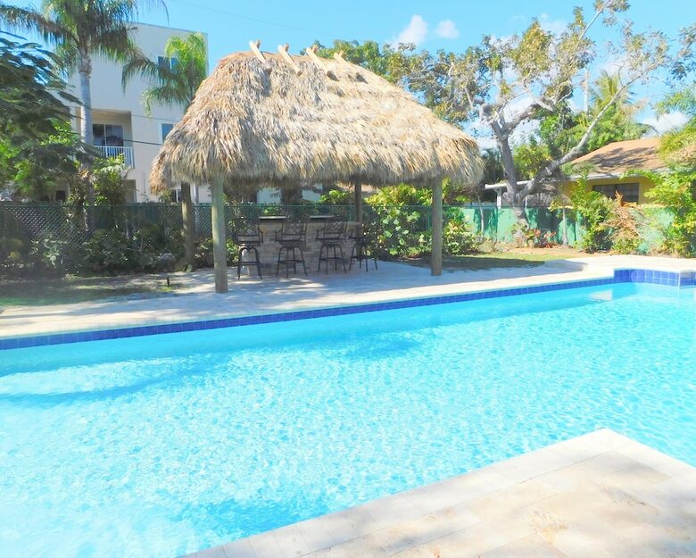 Tropical Breeze 6/6 For 16 Large Heated Pool