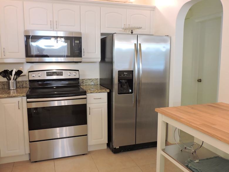 Sunset House 3/2 Heated Pool & Jacuzzi For 8