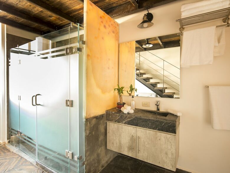 Residencia Meson Del Carmen