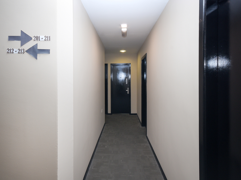 Hotel Oyo 977 Hong Kong Suites