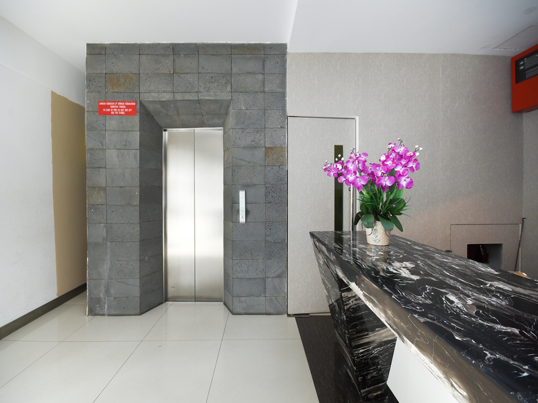 Hotel Oyo 977 Hong Kong Suites