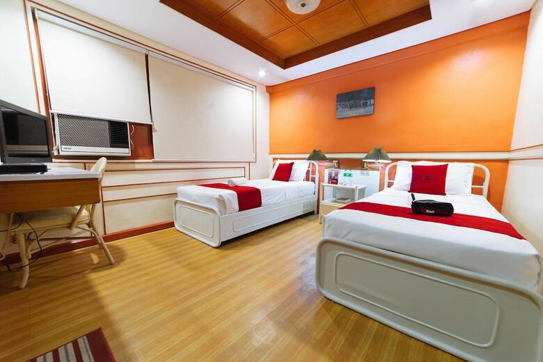 Hotel Reddoorz @ The Manor Davao