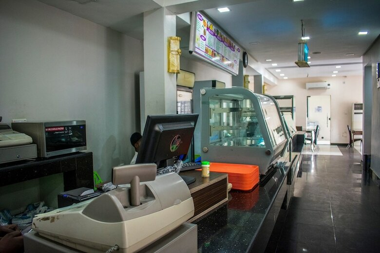 Hotel Kemas Suites