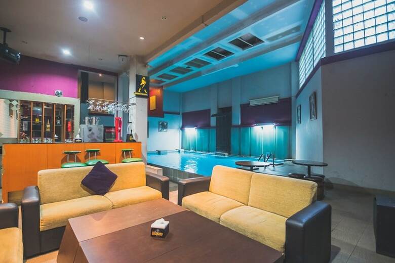 Hotel Reddoorz Plus Near Kampung Gajah 3