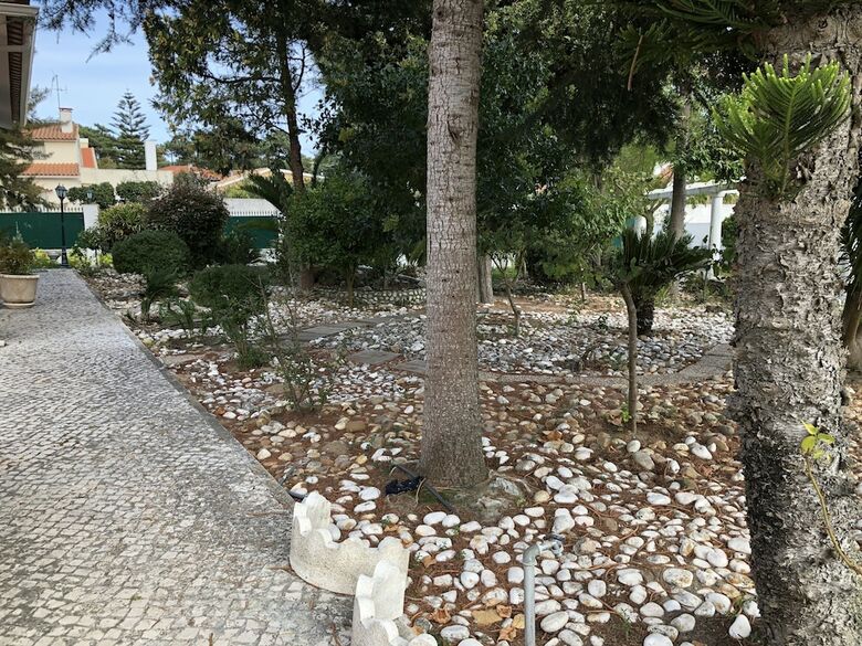 Aroeira?s Paradise Villa With Pool