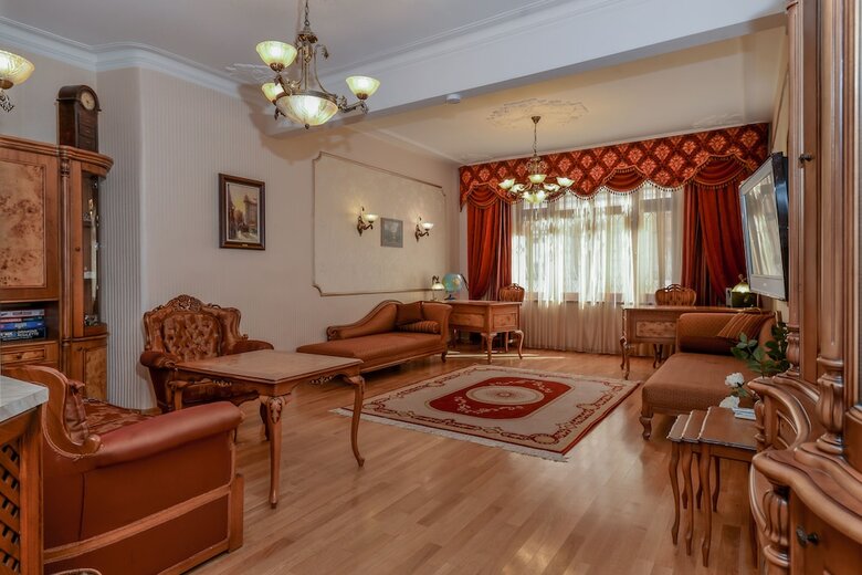 Apartamentos Fm Deluxe Aristocratic Sudio - Next To The Cathedral