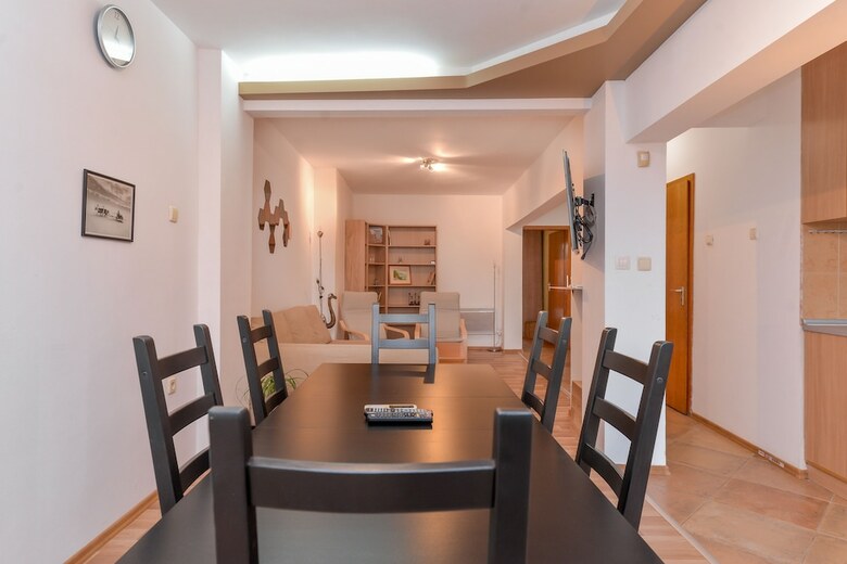 Fm Deluxe 2-bdr Apartment - Alexander Nevsky View